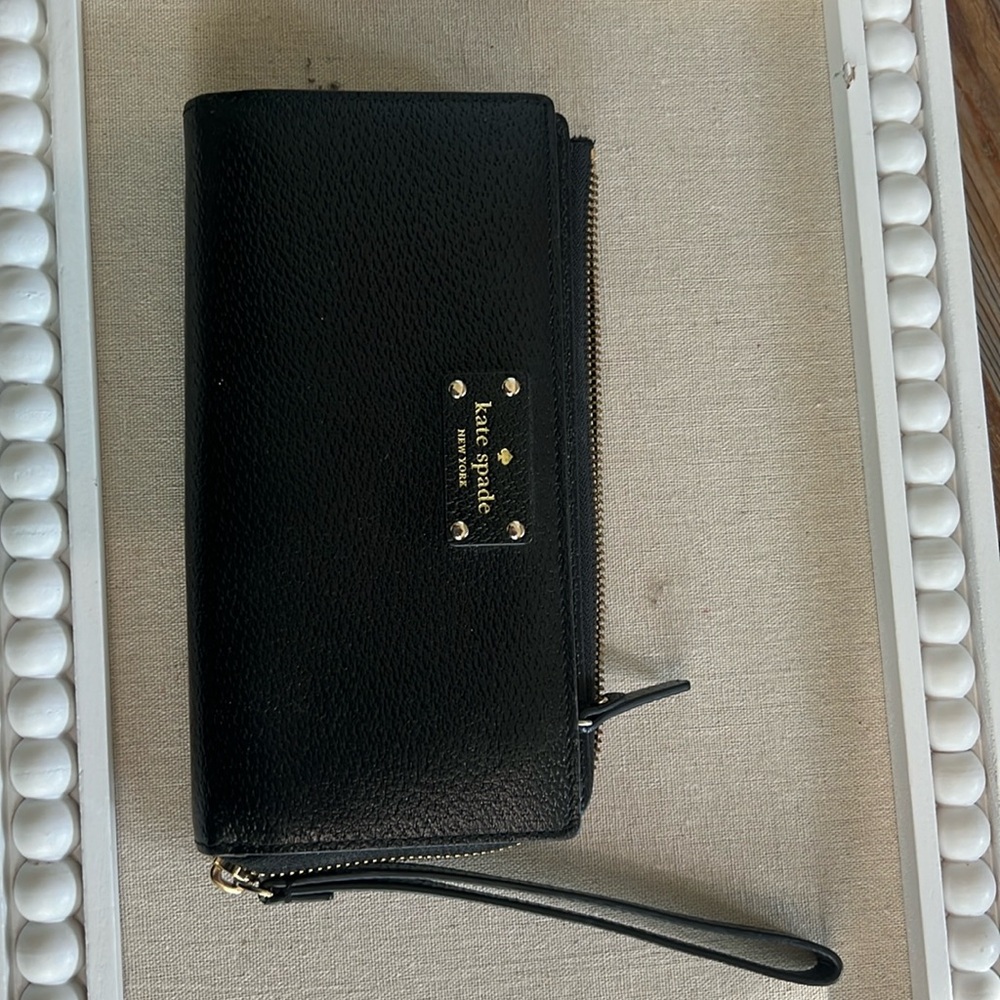Kate Spade black wristlet